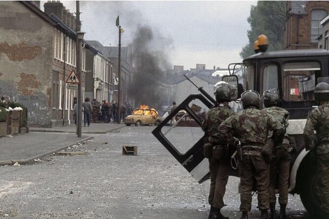 2 Hour Terror and Mural History Belfast taxi Private Tour - The Bobby Sands mural and a contested memory