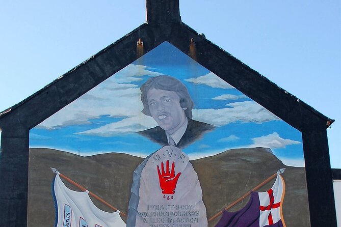 Award Winning Express 2 Hours Belfast Black Taxi/Cab tours - Divis Street and the International Mural Wall