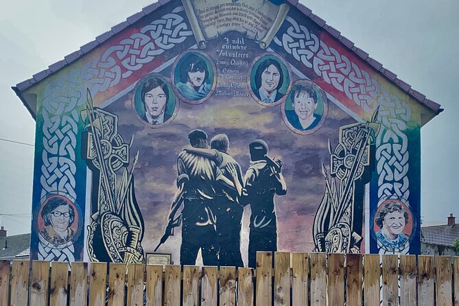 Award Winning Private 2 Hour Belfast Political Black Taxi Tour - Shankill Road and loyalist Belfast