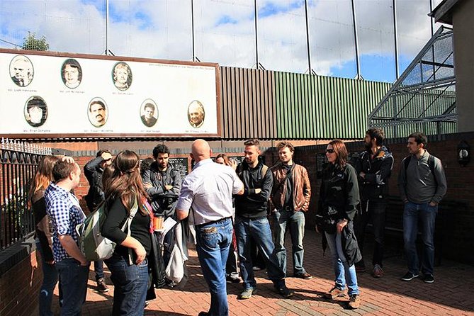 Belfast Political Tour-Conflicting Stories Walking Tour - Why two guides change the Belfast story