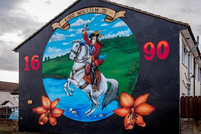 Belfast's Political Mural Taxi Tour - Pickup, timing, and practical details