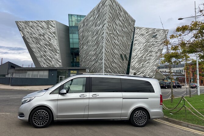 Belfast Sightseeing Tour - Starting at Belfast City Hall