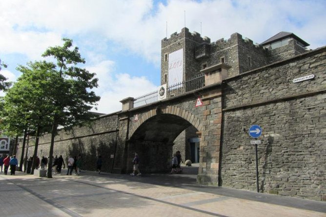 Derry Londonderry Private Luxury Full Day Tour From Belfast - Key points at a glance