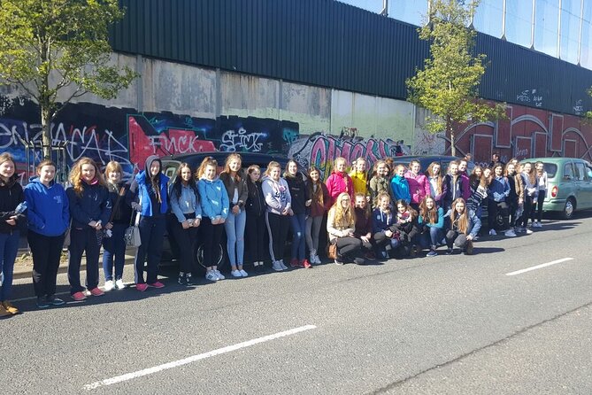 Express Terror and Peace 90 min Private Belfast Cab /Taxi Tour - Why Belfast’s murals need a guide