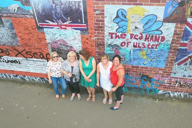 Famous 1.5 hour Belfast Murals Tour - Divis and the International Mural Wall