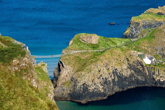 Giant’s Causeway and Titanic Experience from Belfast Port - Carrick-a-Rede is a viewpoint, not a bridge crossing