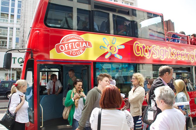 Giant's Causeway Day Tour and Belfast City Tour 1 Day Pass - The Dark Hedges and the lunch decision