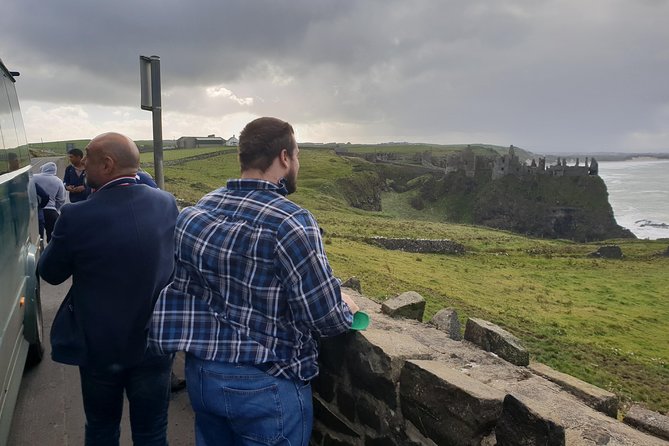 Giants Causeway, Rope Bridge, Carrickfergus Castle and Dark Hedges Tour - What this Belfast day trip really covers