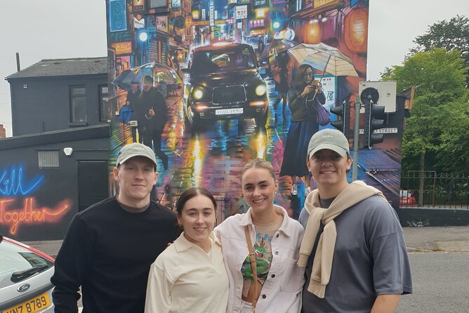 Iconic Belfast Black Cab Tour - What the $97.05 price means for your group