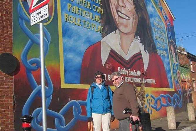 Official World Famous Belfast Taxi Tour ™ - Writing a message on the Peace Wall