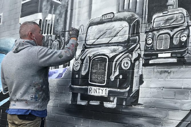 Original Drivers Belfast Taxi/Cab Tour 2 hour private adventure - The old jail and the road toward the Maze