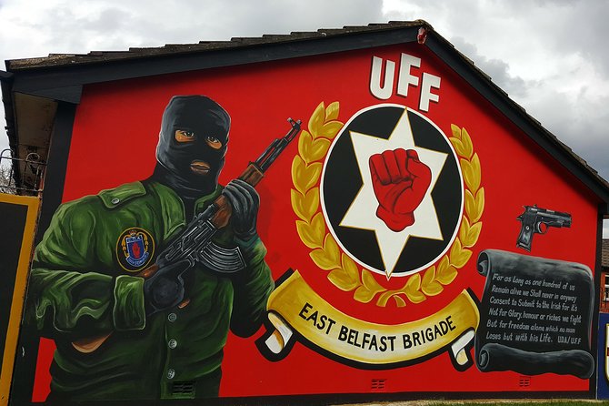 Political Taxi Tour Belfast (1-7 People) - Seeing Belfast through its political walls