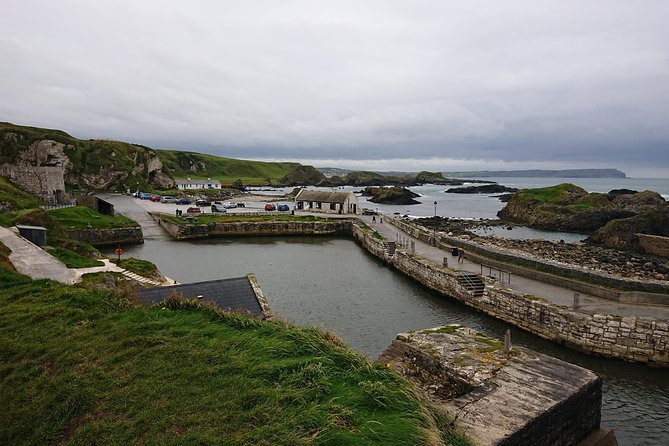 Private Giants Causeway and Antrim Coast Tour - Ballintoy Harbour and White Park Bay
