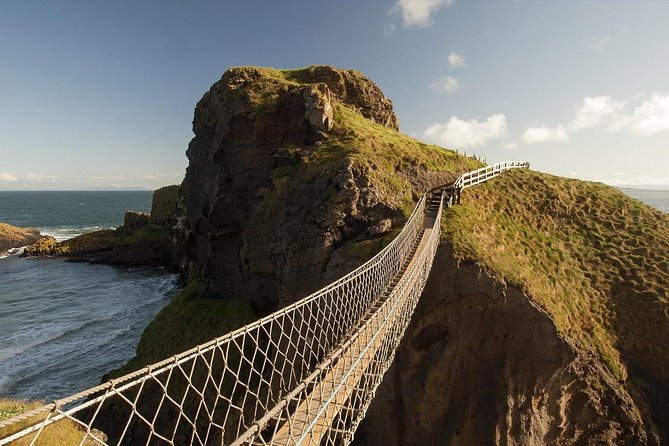 Private Giants Causeway Express Tour from Belfast - Giant’s Causeway: hexagons, myths, and the sea