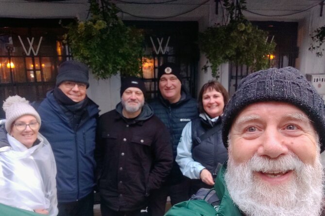 The Real Story of Belfast walking tour with a local guide - City Hall sets the scene