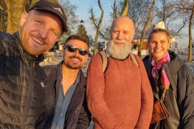 The Real Story of Belfast walking tour with a local guide